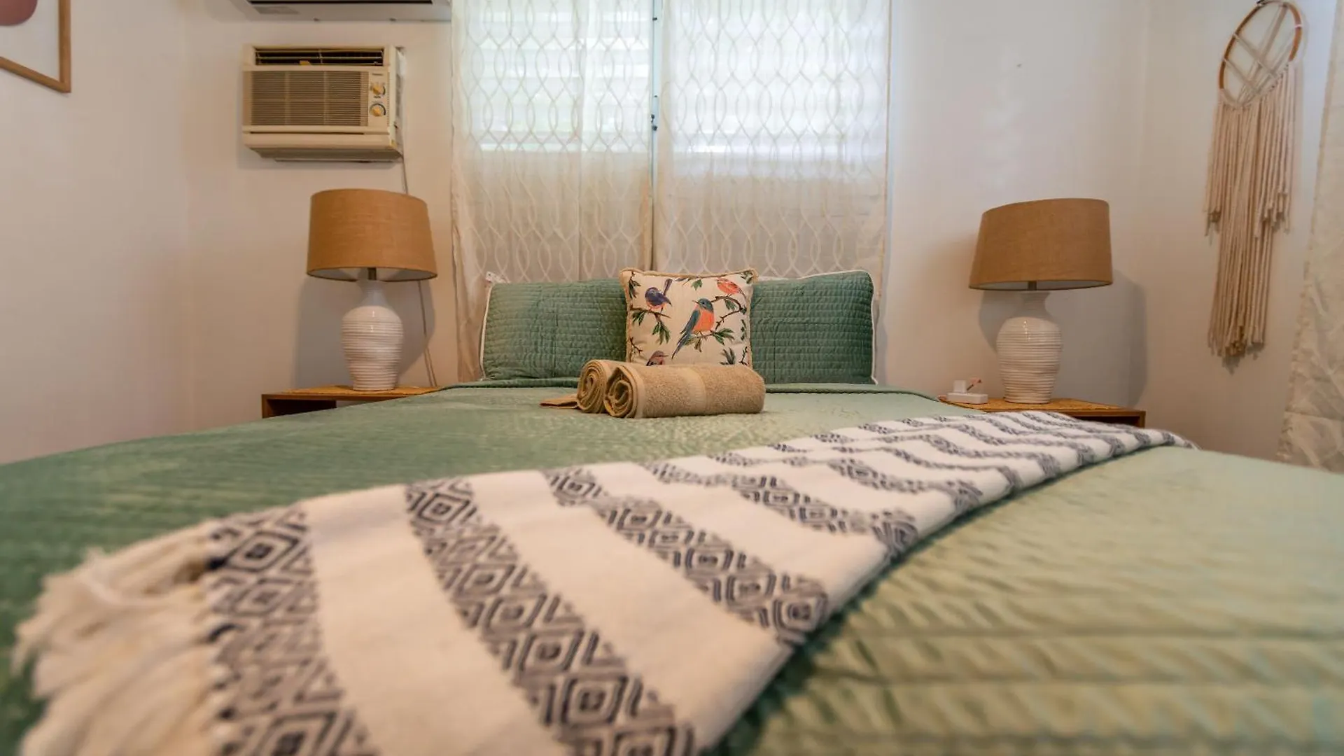 Dom wakacyjny 3 Bedroom Retreat In Rincon Casa Pina Suave, Rustic With Yard & Patio